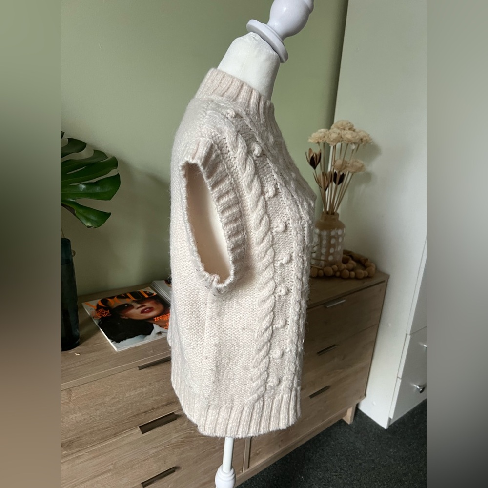 PRIMARK Off-White Cream Knit 3D Polka Dots Oversized Sweater Vest Shirt Top XS - Picture 8 of 16